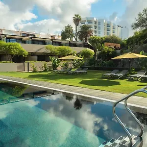 https://11-holiday-homes.adeje-hotels.com